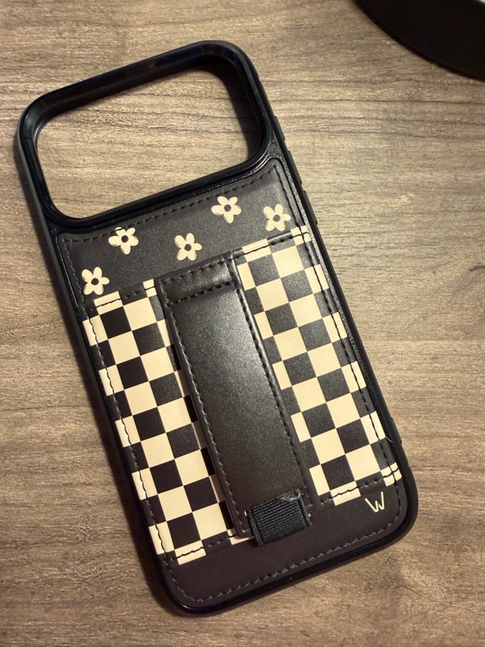 Walli Black & Cream Checkered Wallet Phone Case with Card Strap